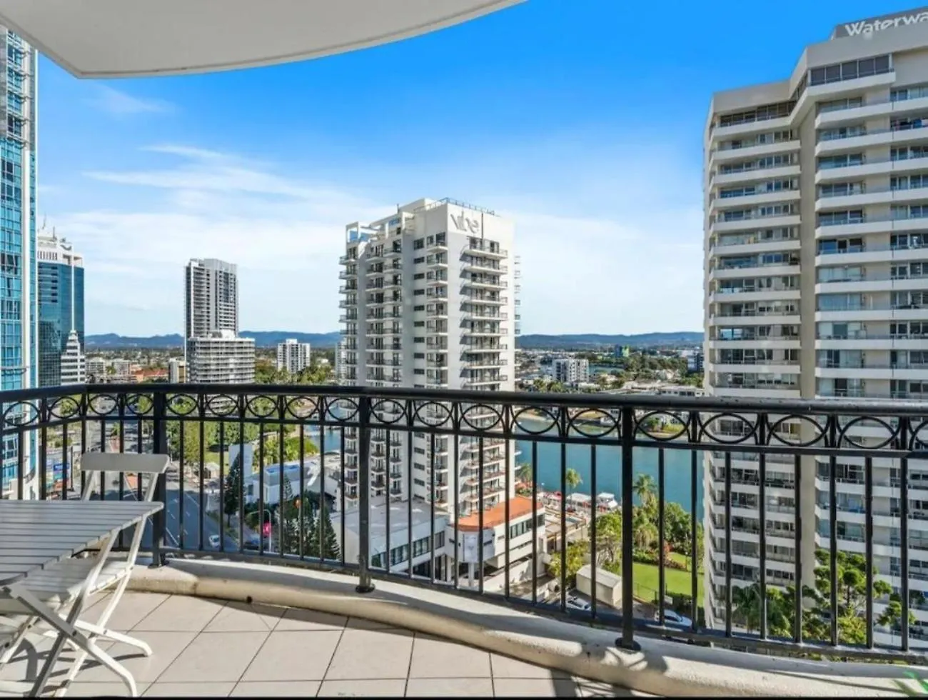 Tropical Luxurious Retreat Apartment Gold Coast