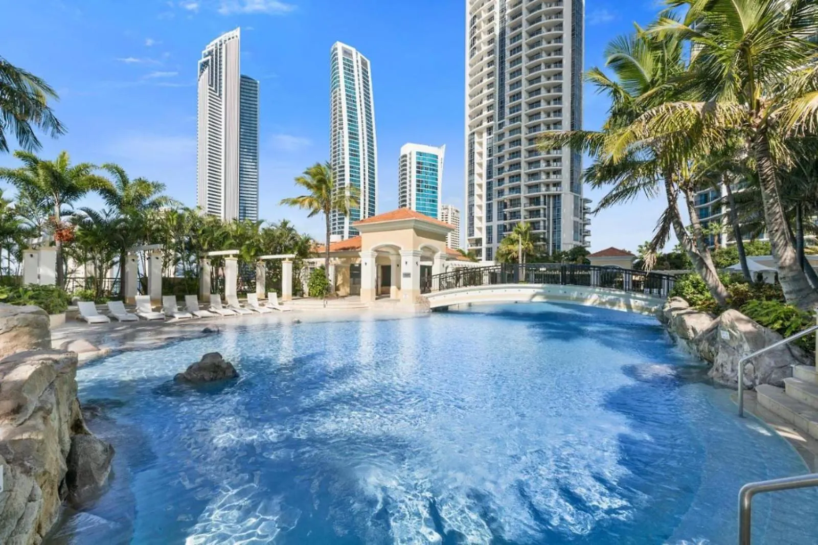 Tropical Luxurious Retreat Apartment Gold Coast