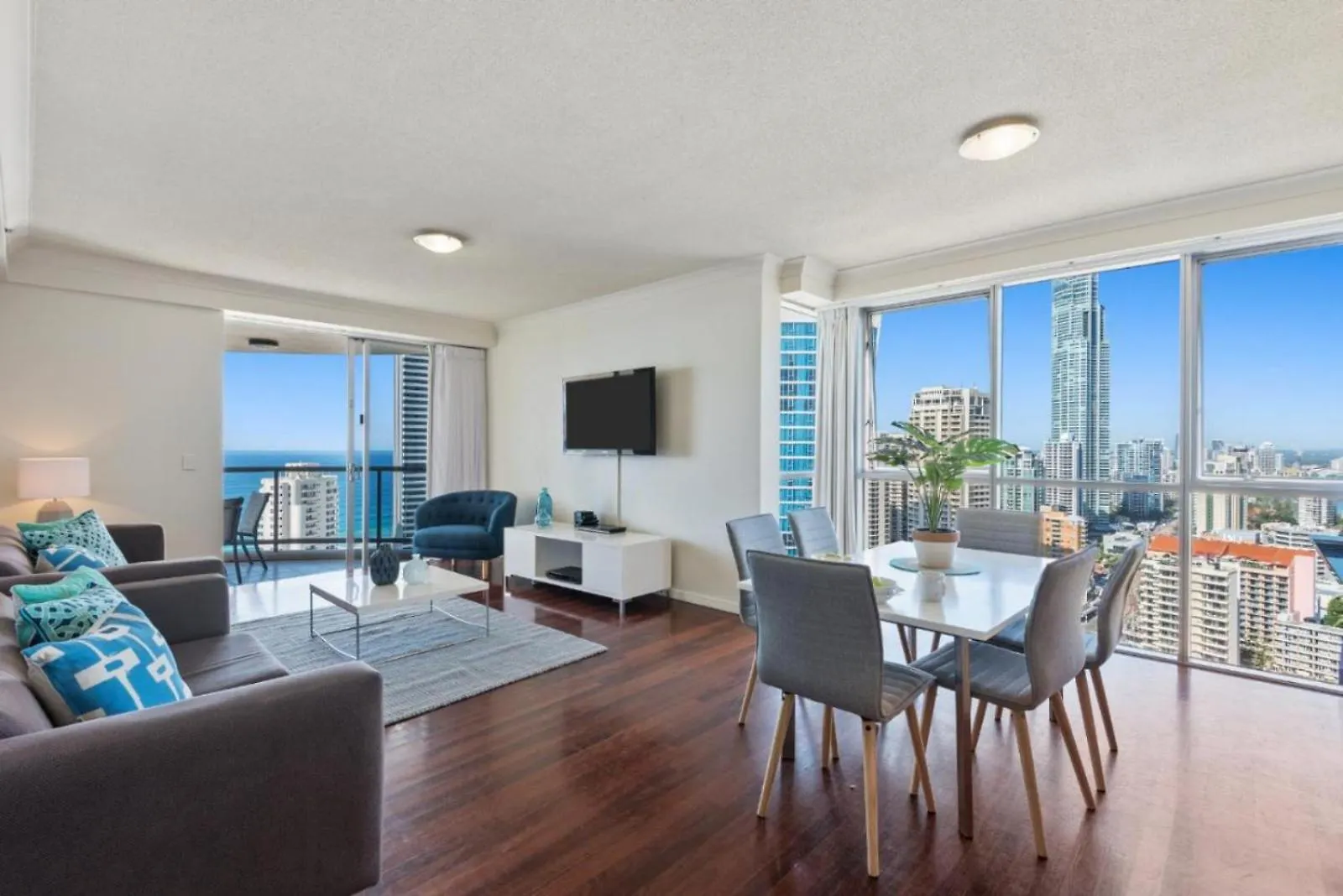 Tropical Luxurious Retreat Apartment Gold Coast 0*,  Australia