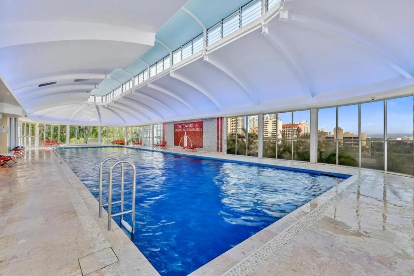 Tropical Luxurious Retreat Apartment Gold Coast Australia