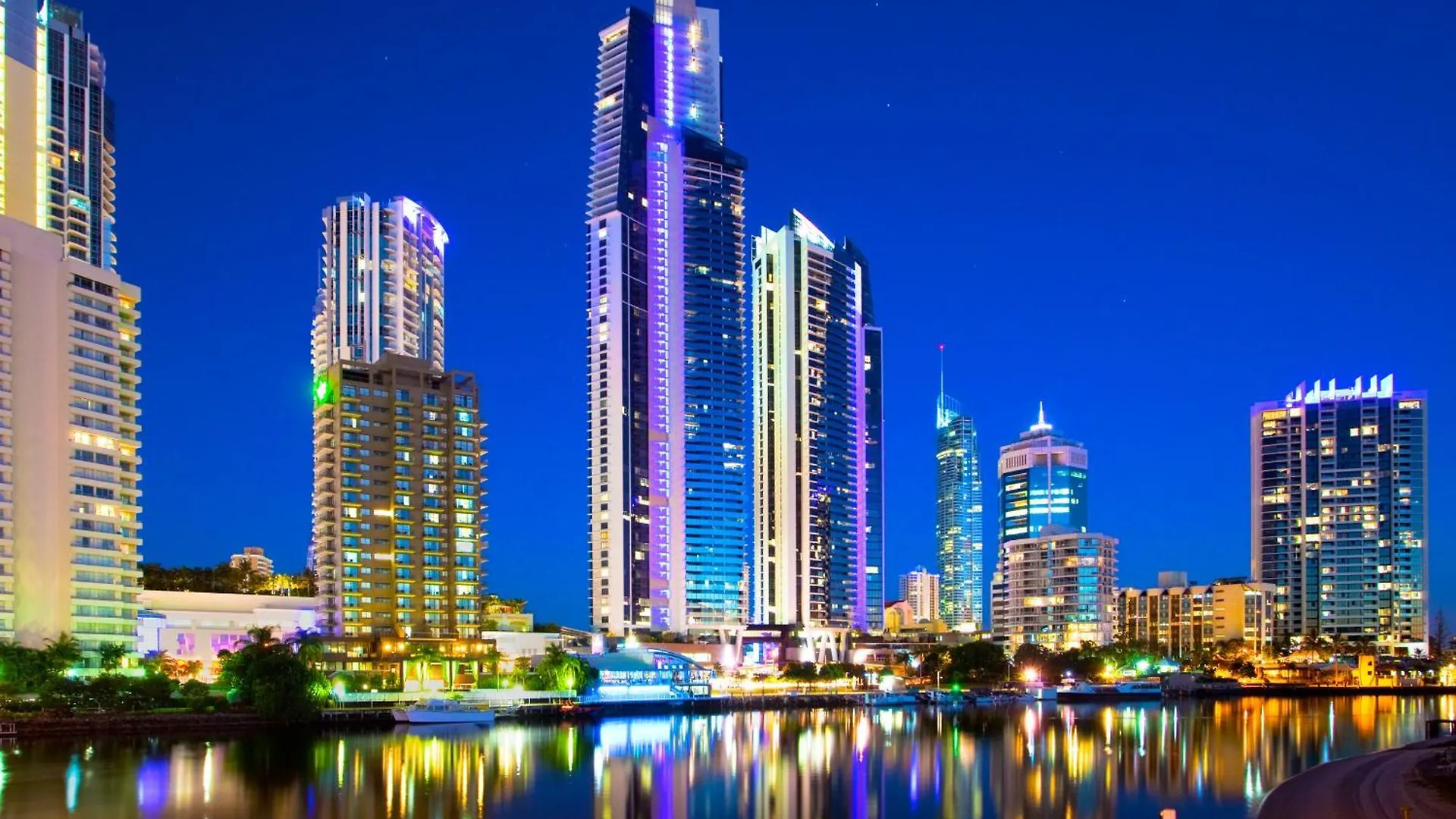 Tropical Luxurious Retreat Apartment Gold Coast