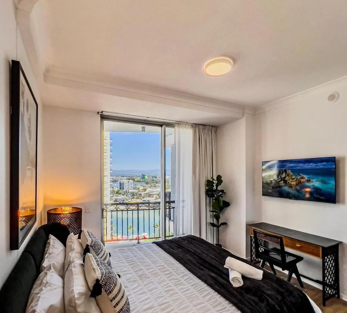 Tropical Luxurious Retreat Apartment Gold Coast 0*,  Australia