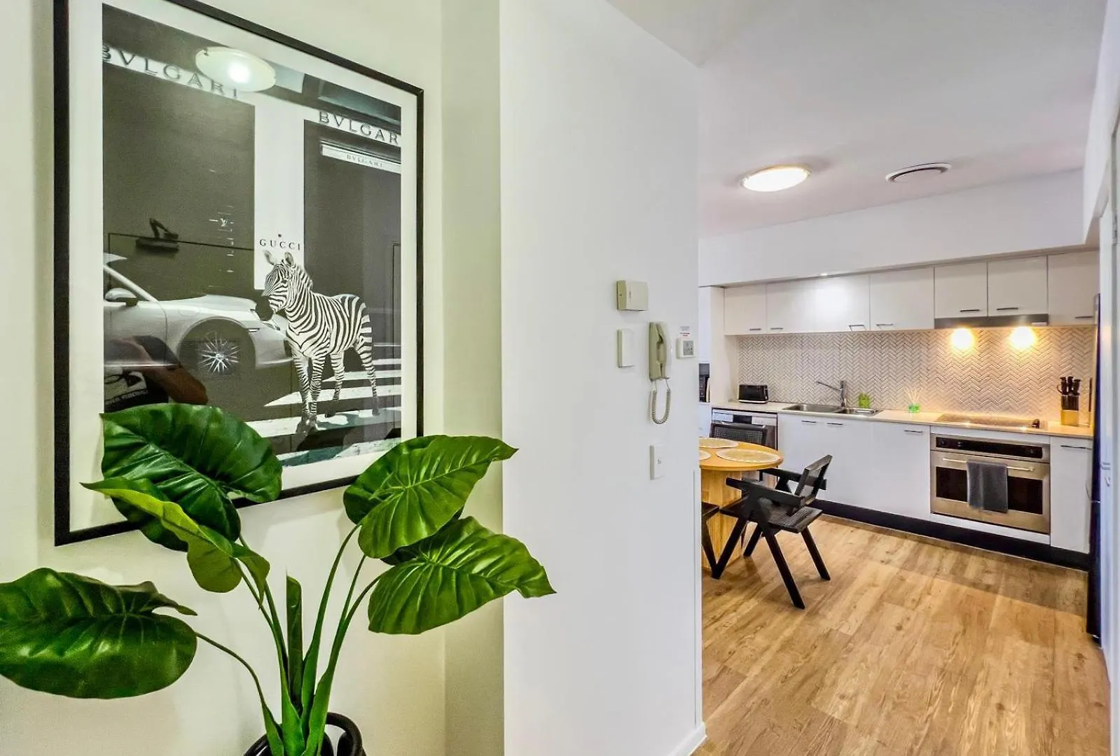 Tropical Luxurious Retreat Apartment Gold Coast