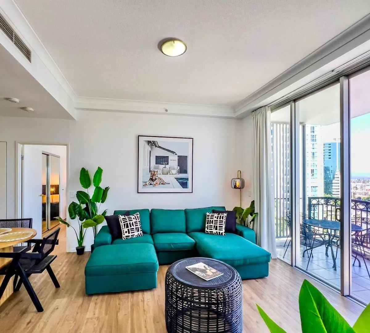 Tropical Luxurious Retreat Apartment Gold Coast